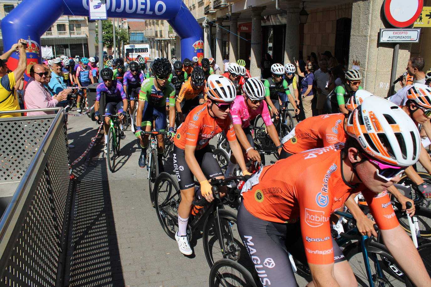 Guijuelo disfruta de la segunda etapa de su vuelta ciclista