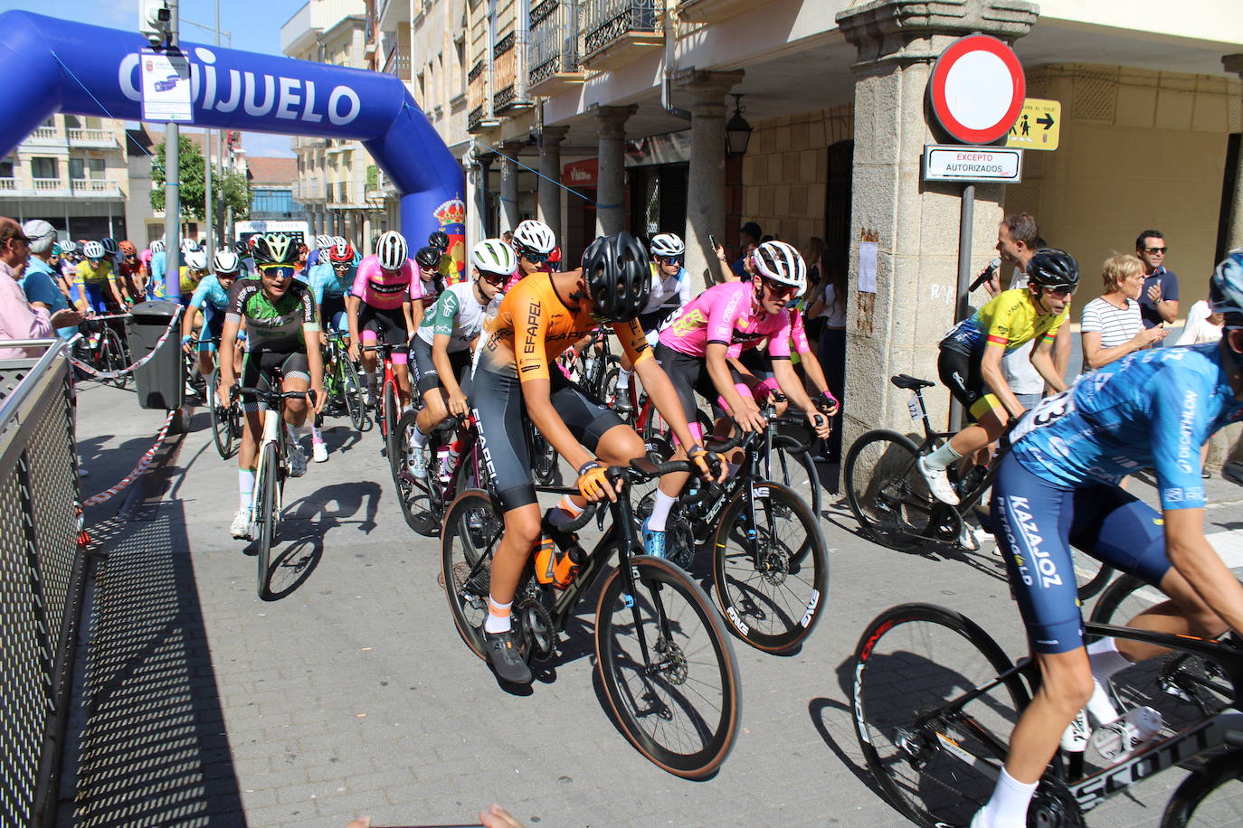 Guijuelo disfruta de la segunda etapa de su vuelta ciclista