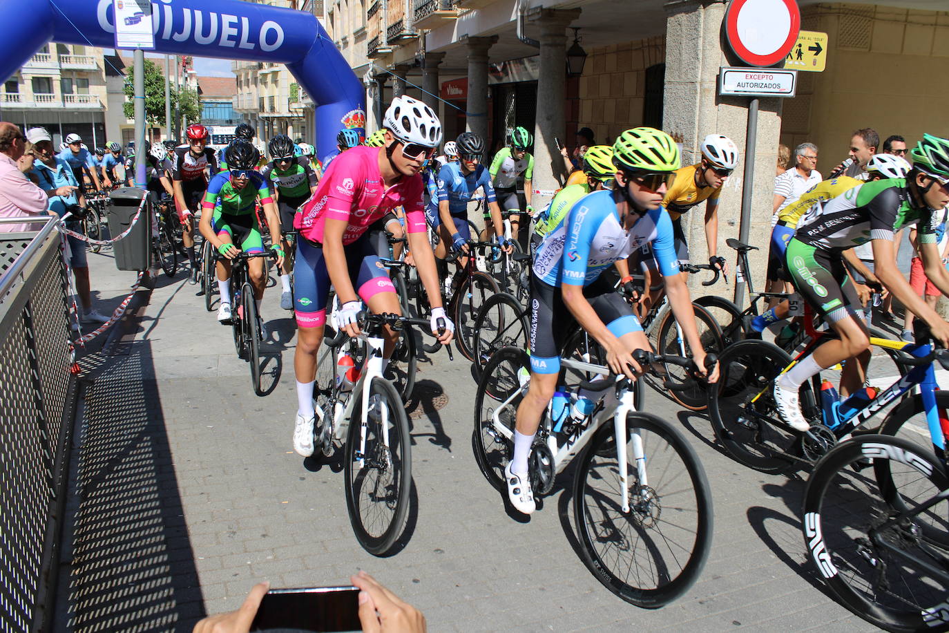 Guijuelo disfruta de la segunda etapa de su vuelta ciclista