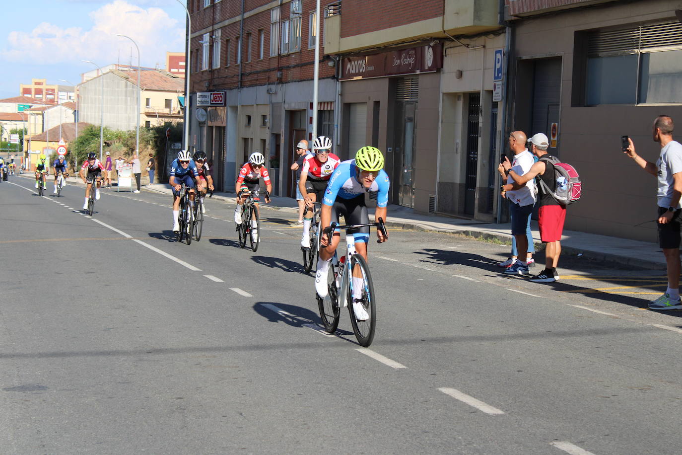 Guijuelo disfruta de la segunda etapa de su vuelta ciclista