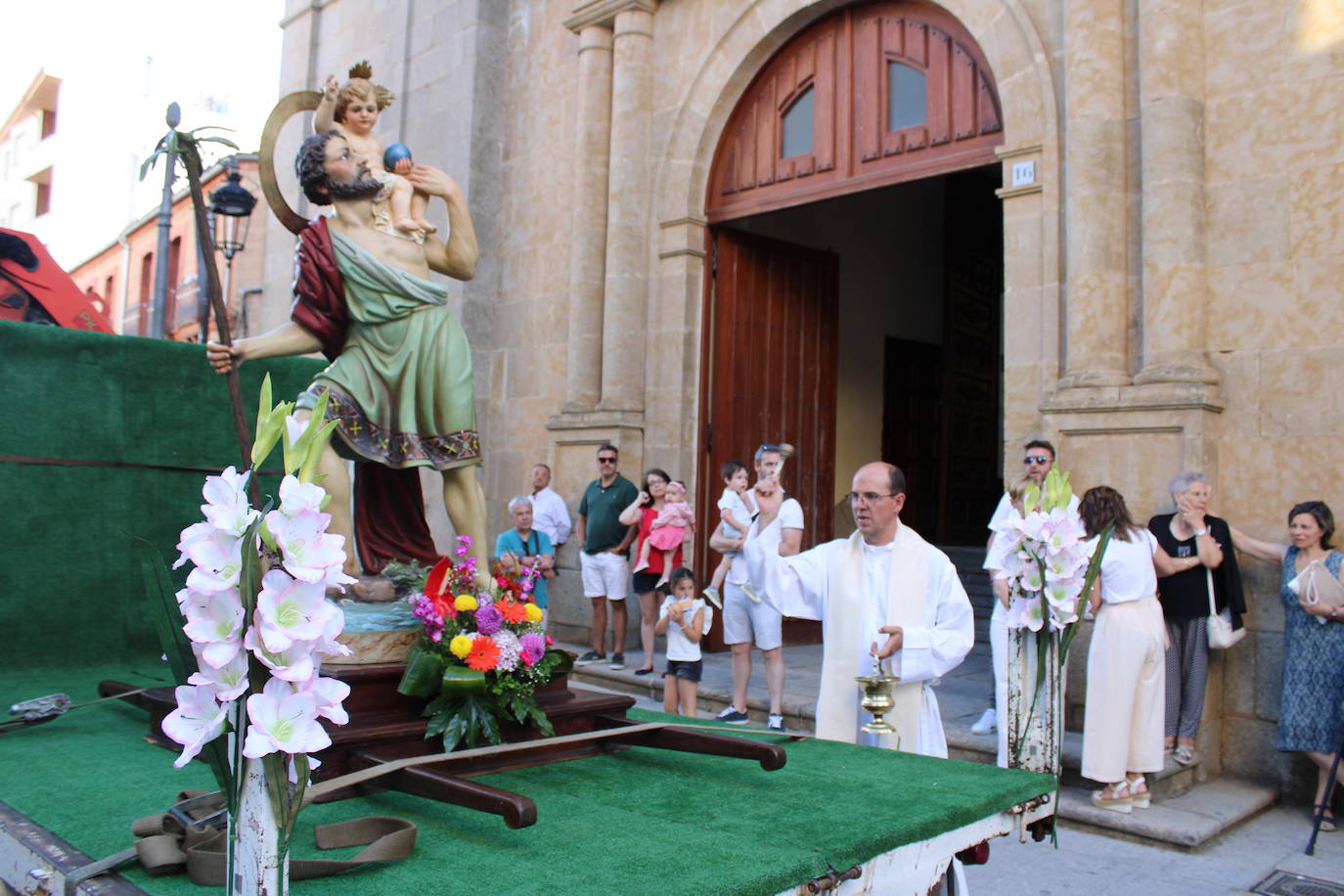 Guijuelo recibe la bendición de San Cristóbal