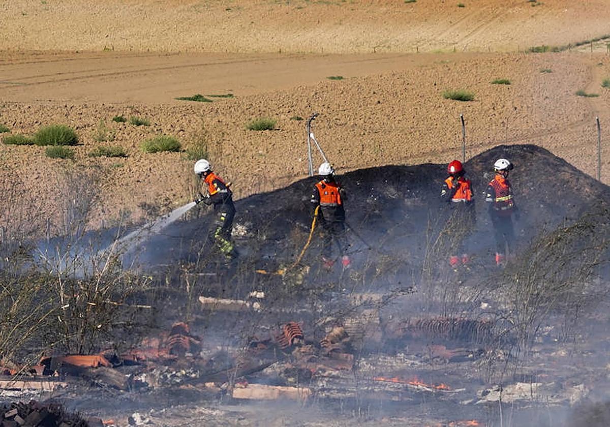 Los Bomberos de la Diputación, en otra intervención.