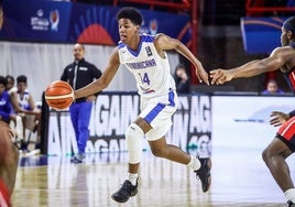 Sdendry González, en un partido con la selección de República Dominicana.