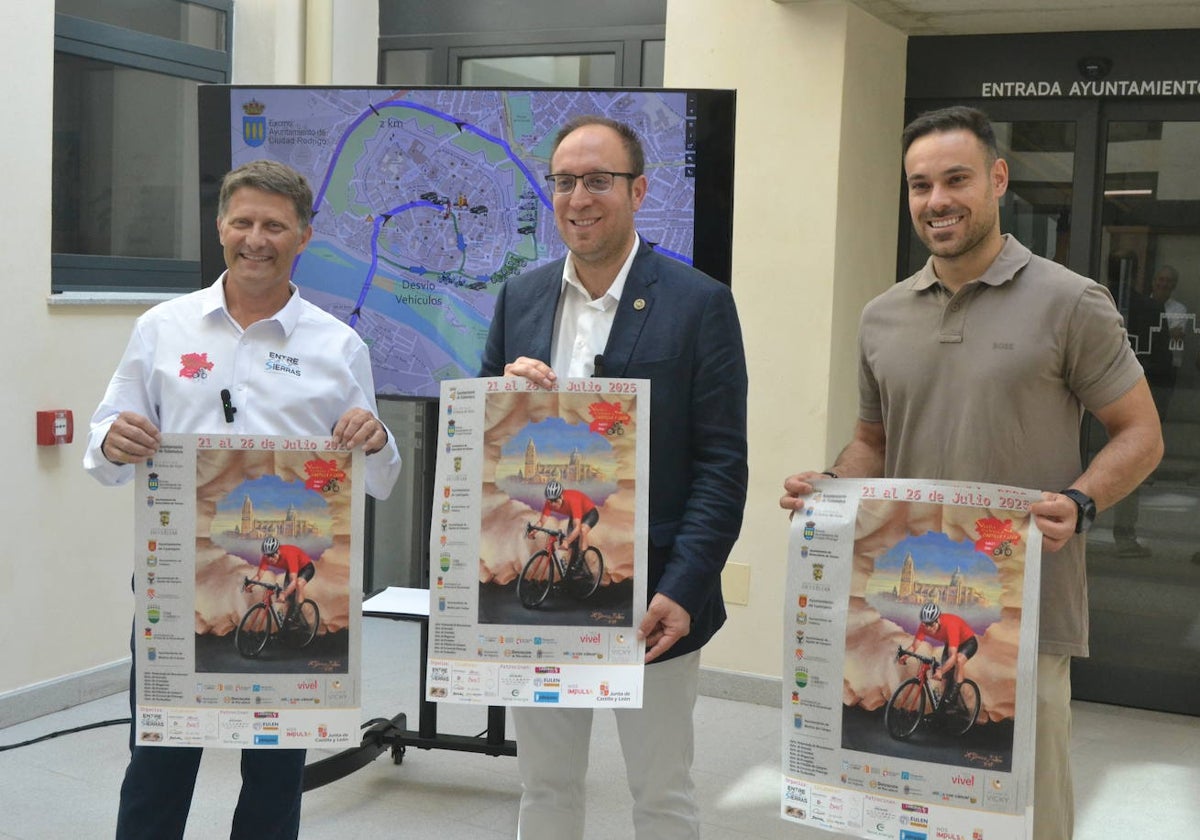 Carlos Castro, Marcos Iglesias y Víctor Gómez, durante la presentación.