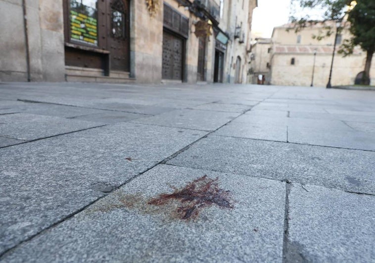Rastro de sangre en el lugar del suceso.