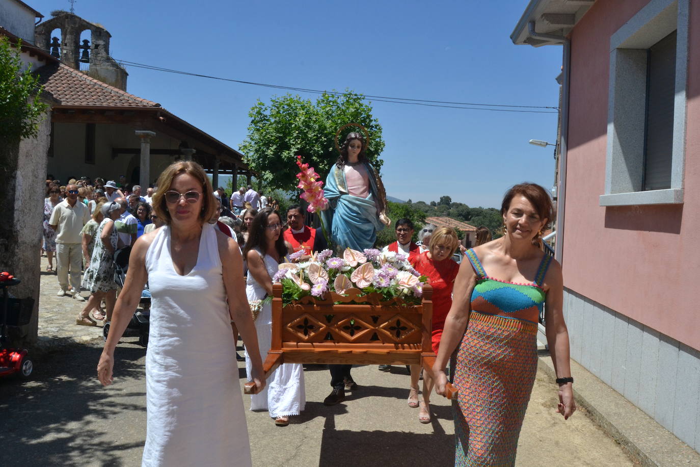 Escurial de la Sierra honra con fervor a Santa Marina