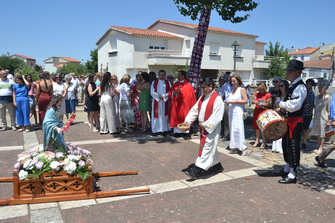 Escurial de la Sierra honra con fervor a Santa Marina