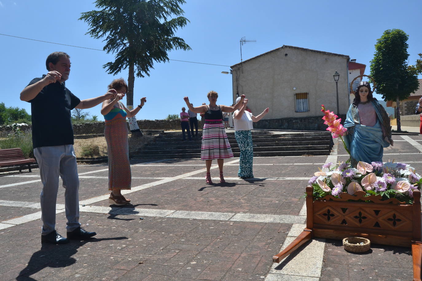 Escurial de la Sierra honra con fervor a Santa Marina
