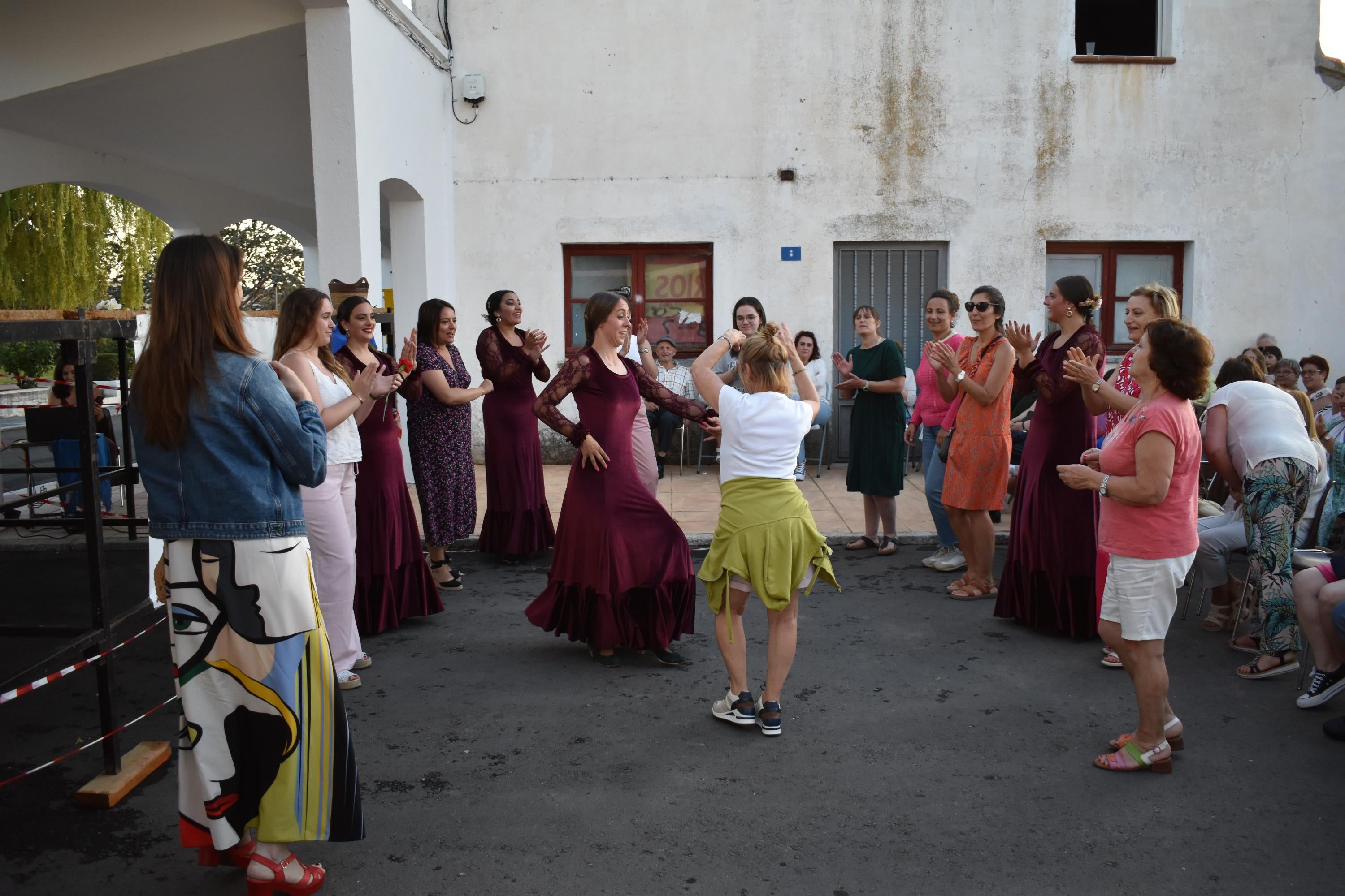 Bailes flamencos como premio en Santa Inés gracias al concurso 'Así somos en mi pueblo' de LA GACETA