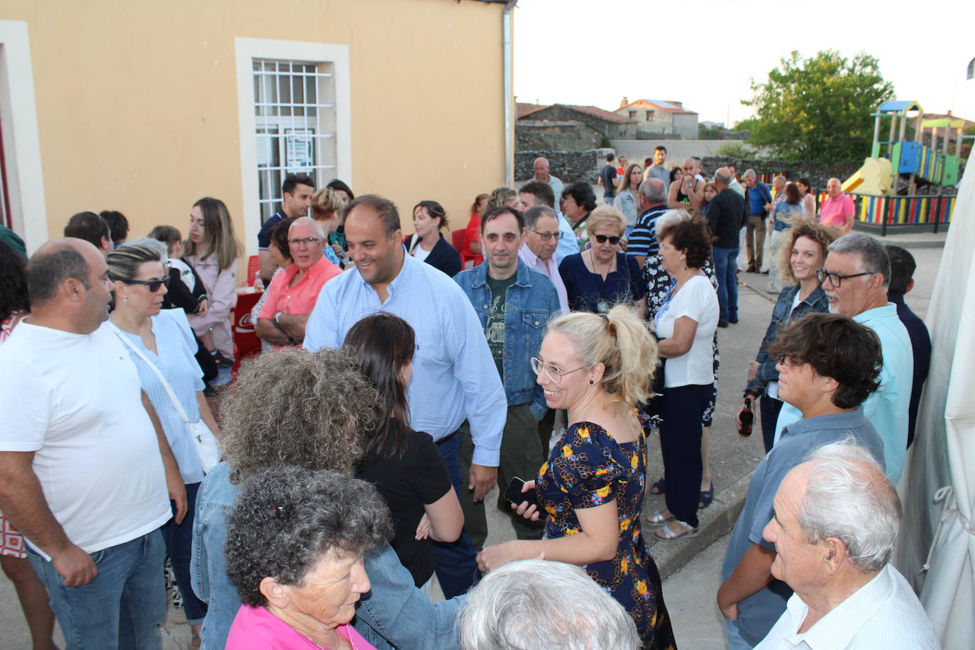 Sabroso inicio de fiestas en Palacios de Salvatierra