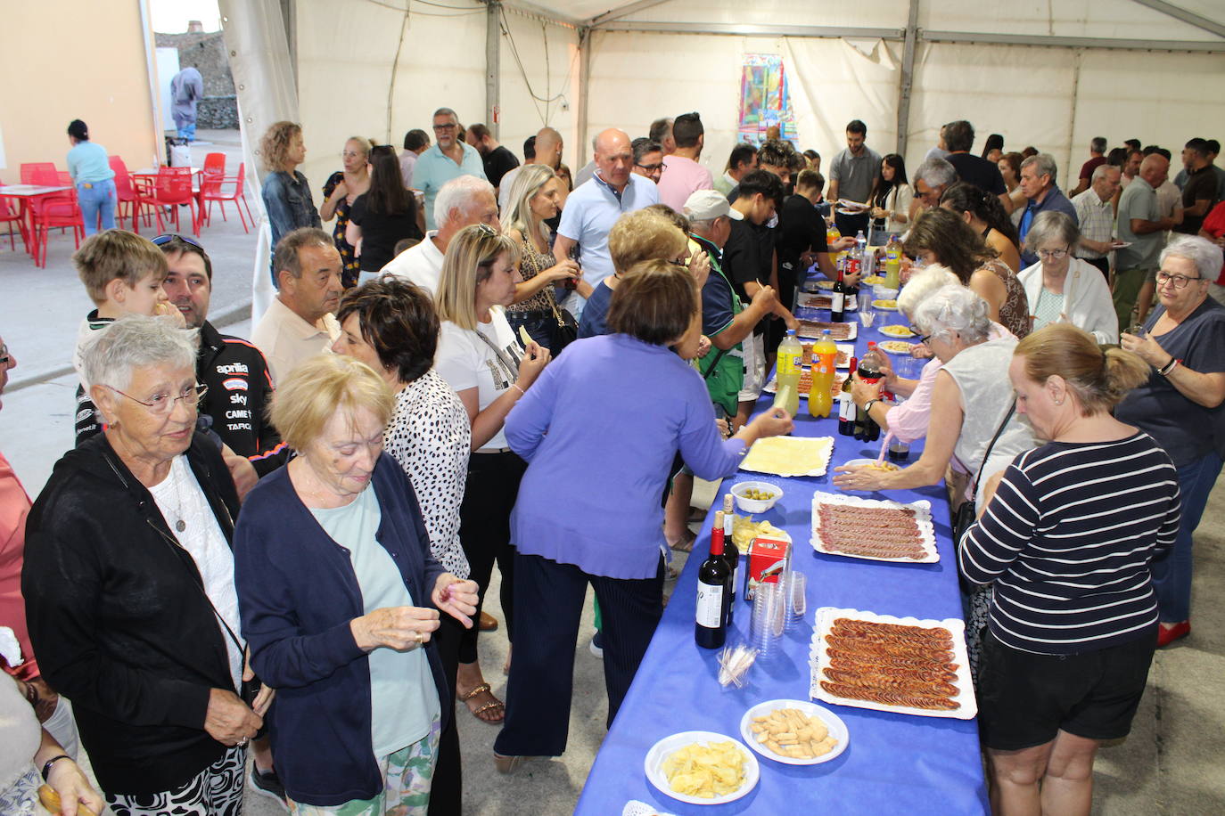 Sabroso inicio de fiestas en Palacios de Salvatierra