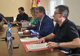 Momentos previos al inicio del pleno en Cabrerizos.