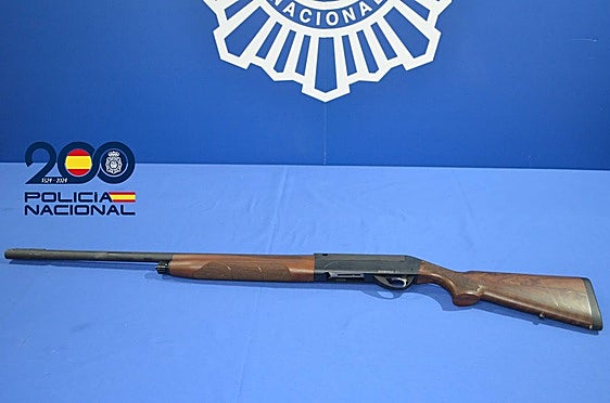 El arma intervenida por la Policía Nacional.