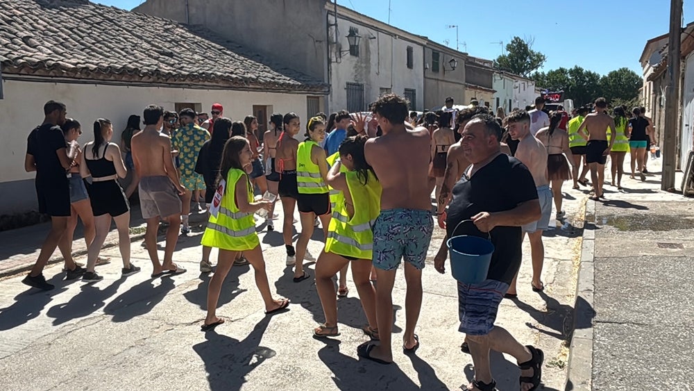 El día más esperado, refrescante y divertido del año en Santiago de la Puebla