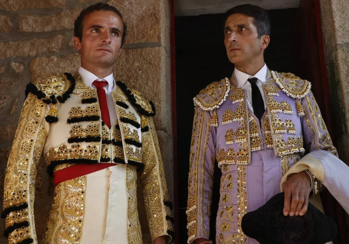 Damián y Javier Castaño, en el patio de cuadrillas del coso de Vitigudino en 2023.