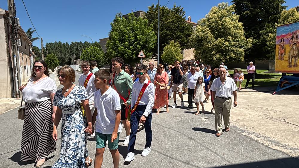 Música y alegría por el día grande en Santiago