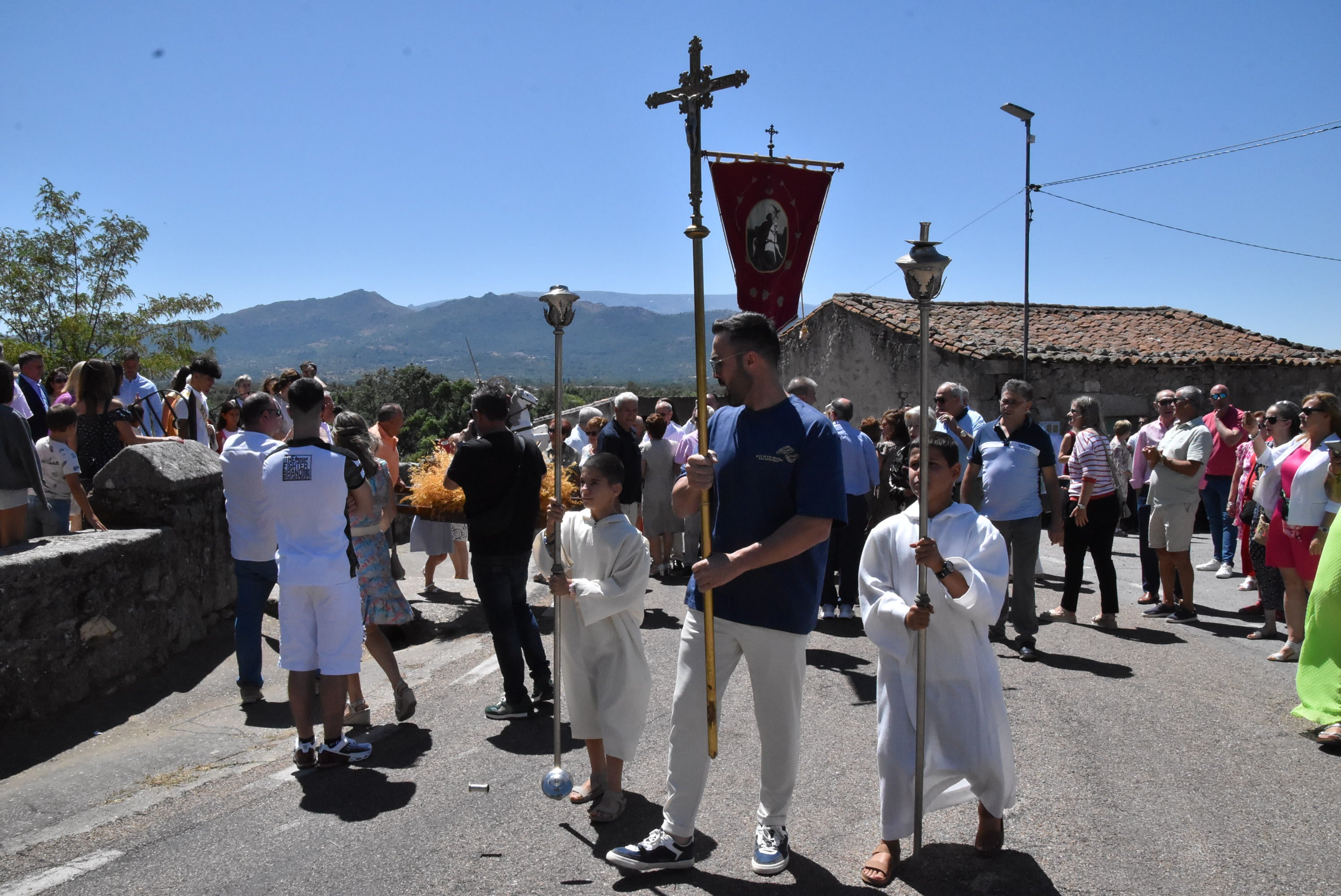 Valverde de Valdelacasa renueva su devoción a Santiago Apóstol
