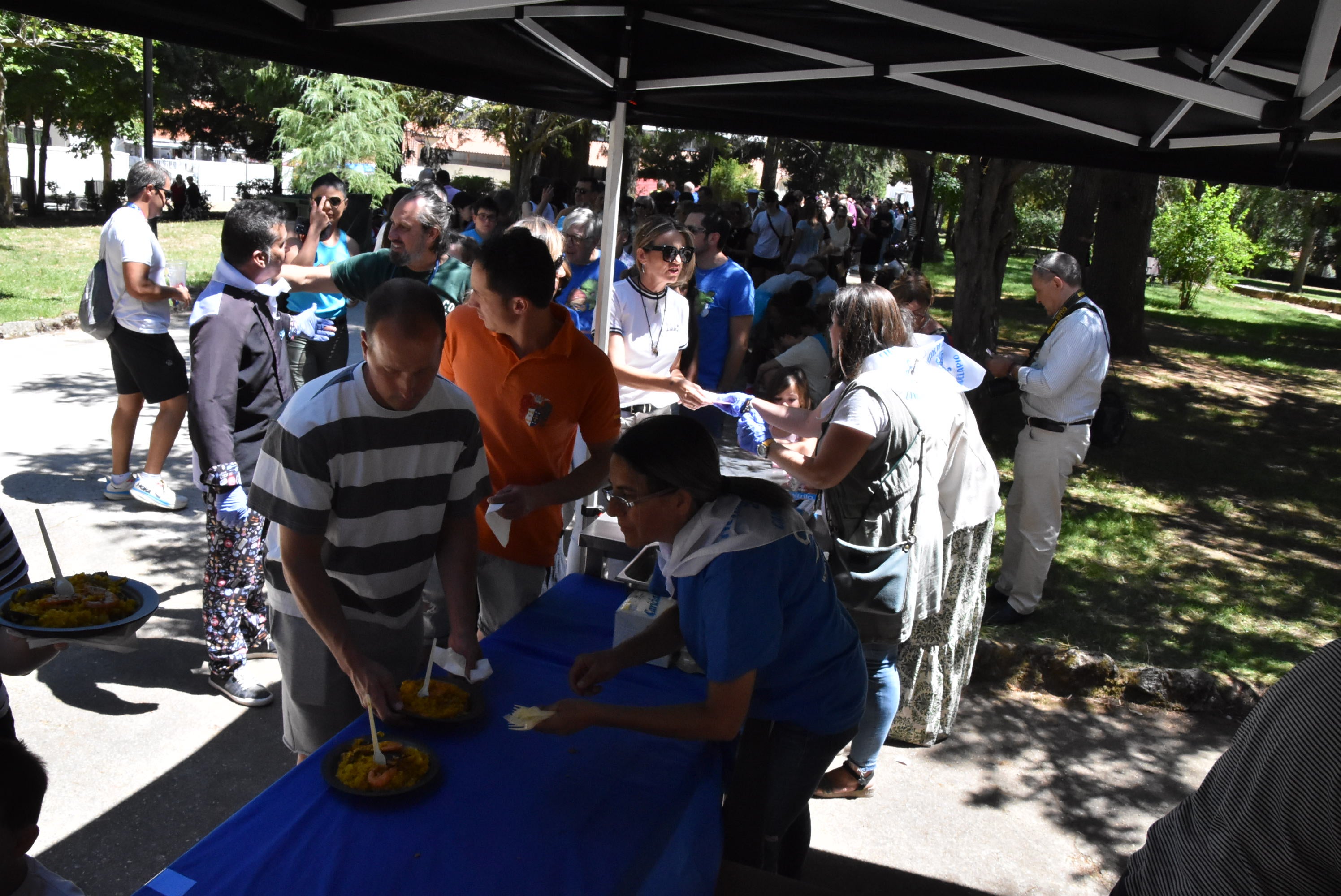 Candelario pone sabor a las fiestas de Santa Ana