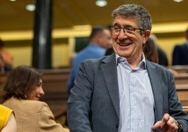El portavoz del PSOE, Patxi López.