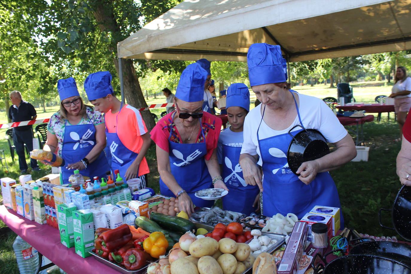 Abuelos y nietos, unidos por la cocina en Ciudad Rodrigo
