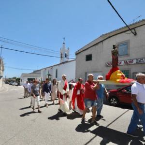 Fuentes de Oñoro celebra Santiago Apóstol y reconoce los 25 años de sacerdocio de su párroco