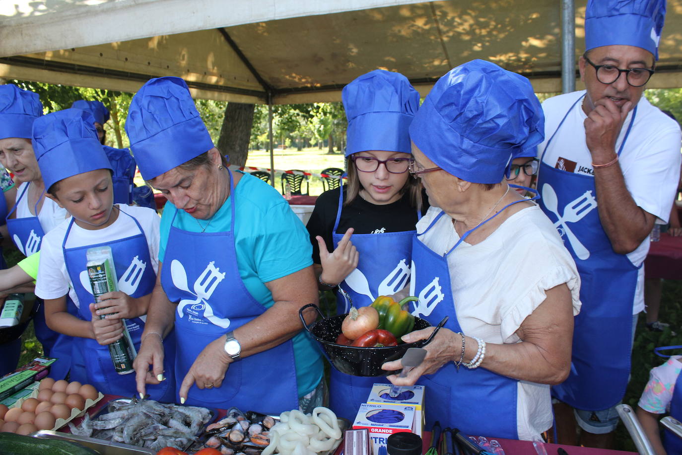 Abuelos y nietos, unidos por la cocina en Ciudad Rodrigo