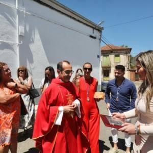 Fuentes de Oñoro celebra Santiago Apóstol y reconoce los 25 años de sacerdocio de su párroco