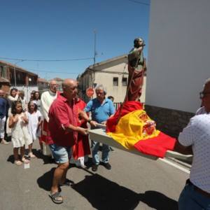 Fuentes de Oñoro celebra Santiago Apóstol y reconoce los 25 años de sacerdocio de su párroco