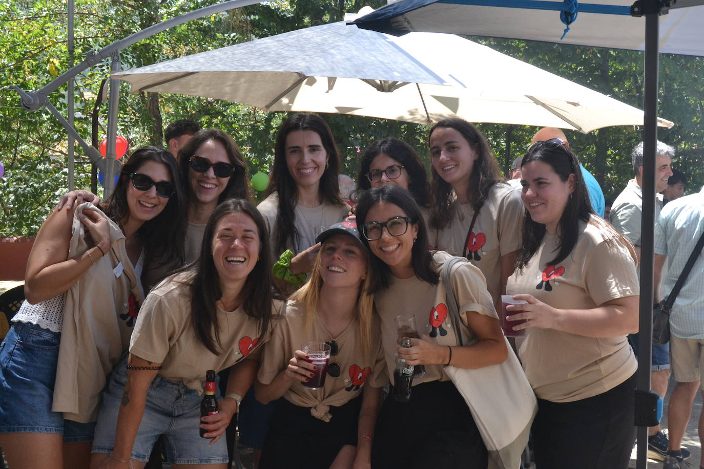 Rinconada riega con sangría y paella sus fiestas