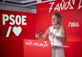 La portavoz del PSOE, Montse Mínguez.