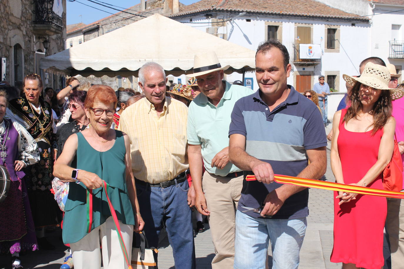 Aldea del Obispo rebosa vitalidad en la V Feria Rural de La Raya