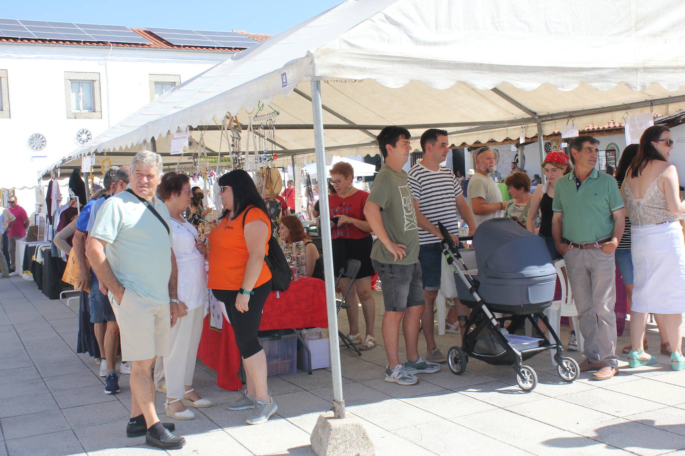 Aldea del Obispo rebosa vitalidad en la V Feria Rural de La Raya