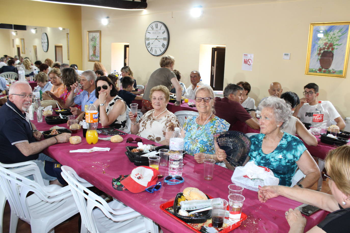 Frades de la Sierra disfruta de sus fiestas con buen sabor