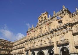 Imagen de la fachada del Ayuntamiento de Salamanca en la Plaza Mayor.