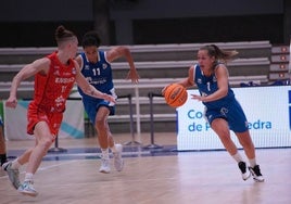 Laura Cornelius, en un amistoso del pasado verano contra el Ensino.