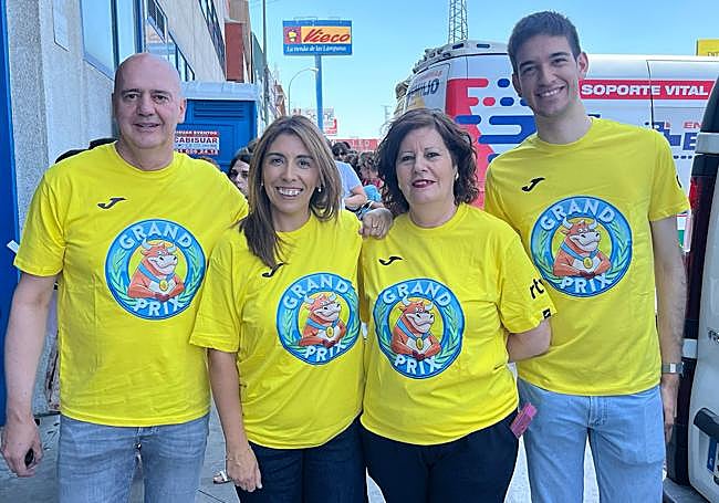 Cuatro de los cinco concejales del Grupo Popular en el Ayuntamiento de Peñaranda después de participar como público en 'El Grand Prix del Verano' de esta edición que se pudo ver anoche en TVE.