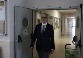 Xosé R. Bustelo, en el Centro de Investigación del Cáncer.