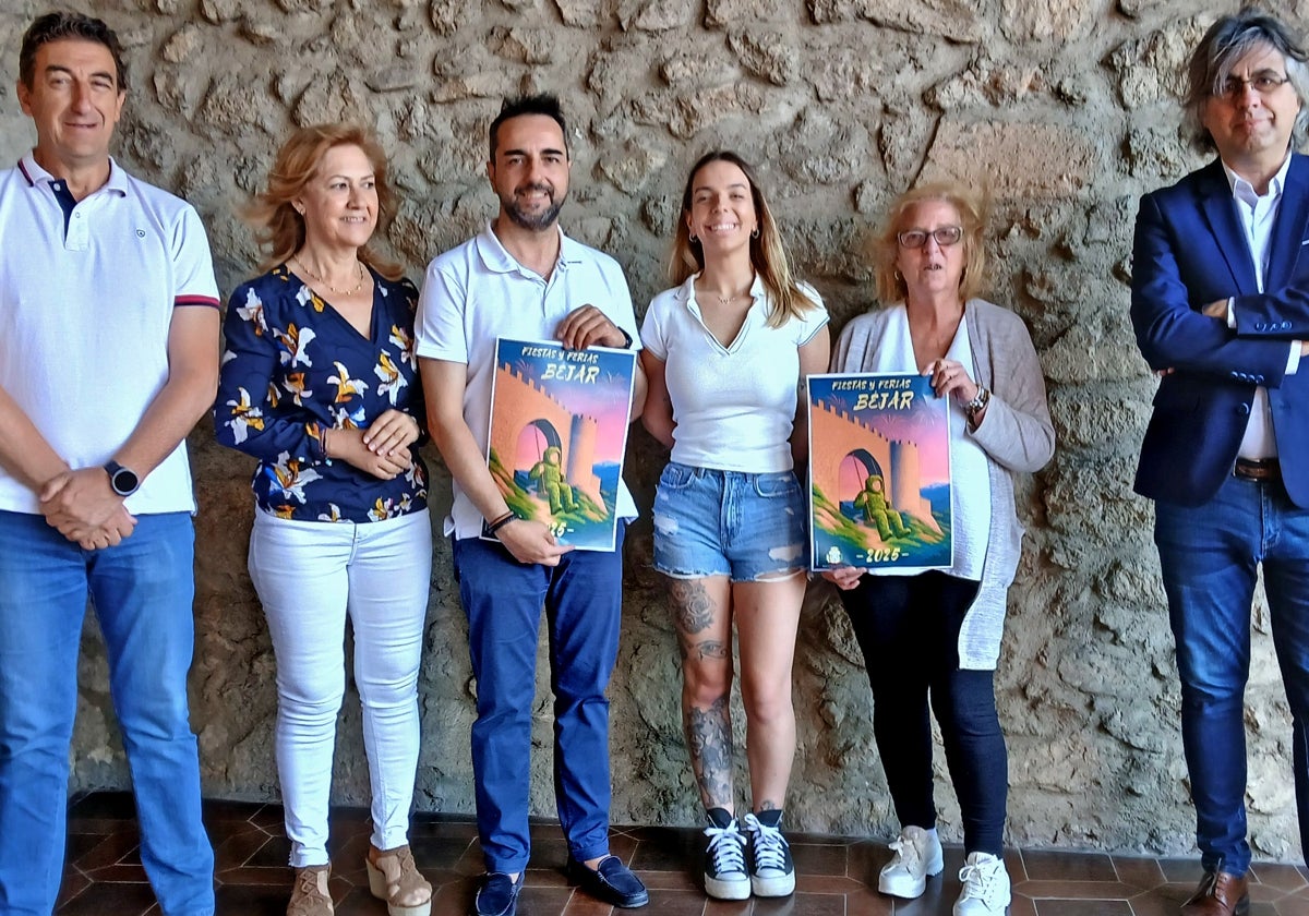 Rubén Martín, Purificación Pozo, Javier Hernández, Alicia Majada, Maite Crego y Luis Francisco Martín, esta mañana de martes en el Ayuntamiento de Béjar.