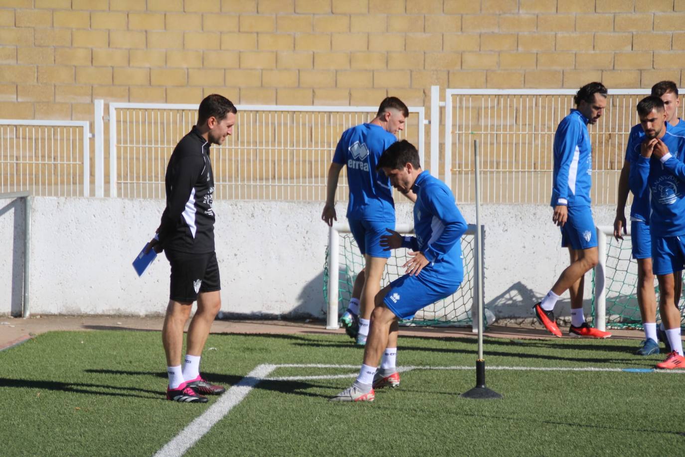 El Guijuelo y el Santa Marta ya están en marcha