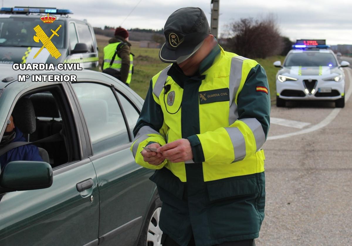 Imagen de un agente de la Guardia Civil de Tráfico.