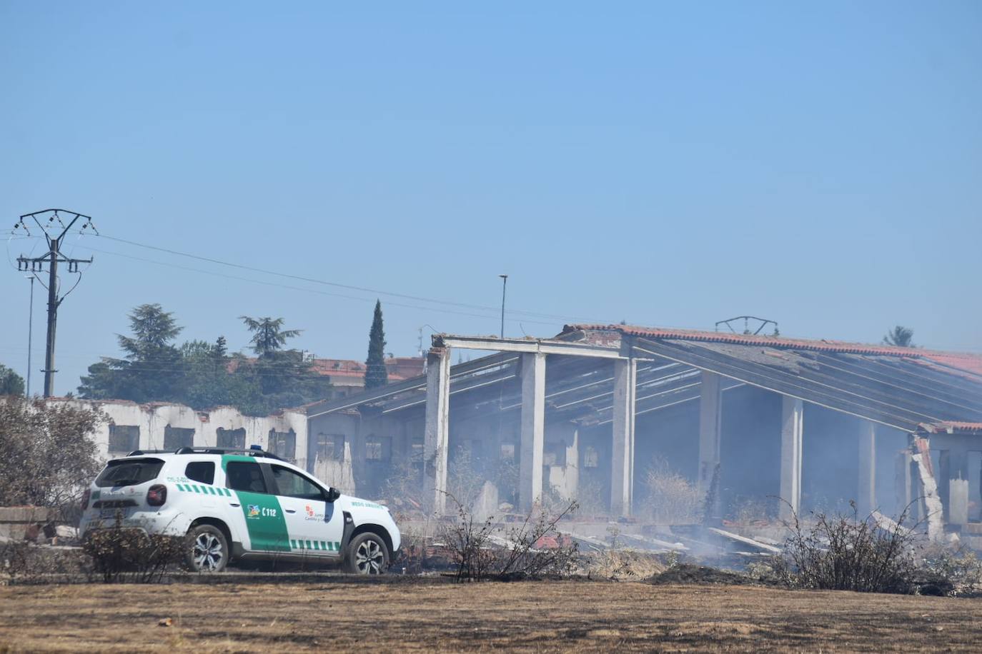 Así han quedado las casetas de las peñas de Santa Marta afectadas por el incendio