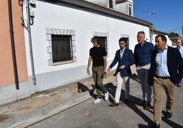 Visita de las obras en Pedrosillo el Ralo.