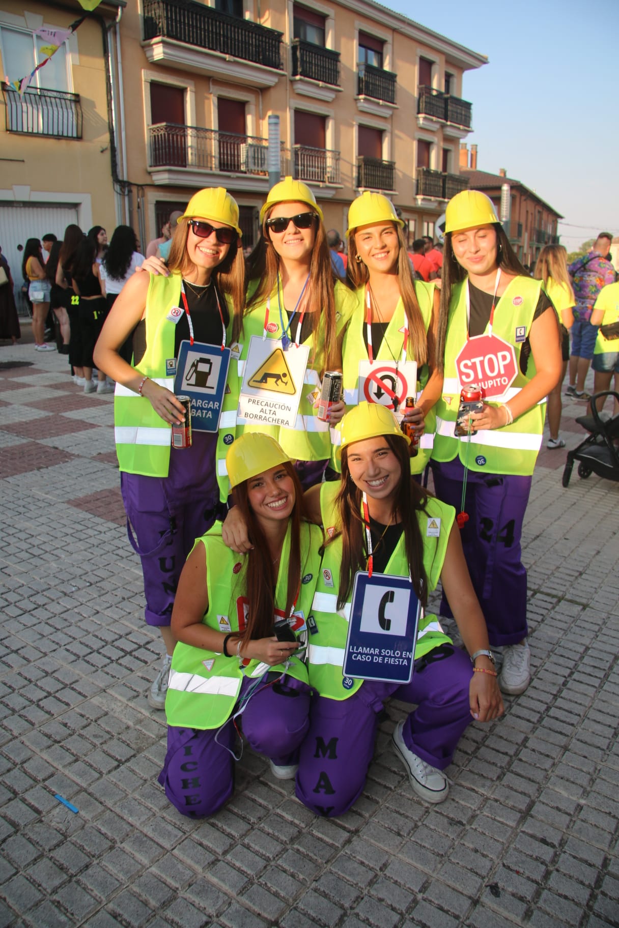Mil pañoletas, pregón y disfraces en la fiesta de San Cristóbal de la Cuesta
