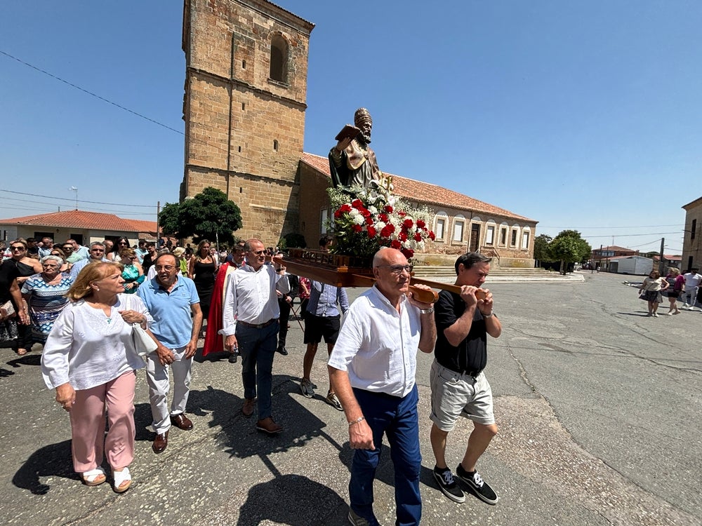 Día de celebración y fe en Villar de Gallimazo