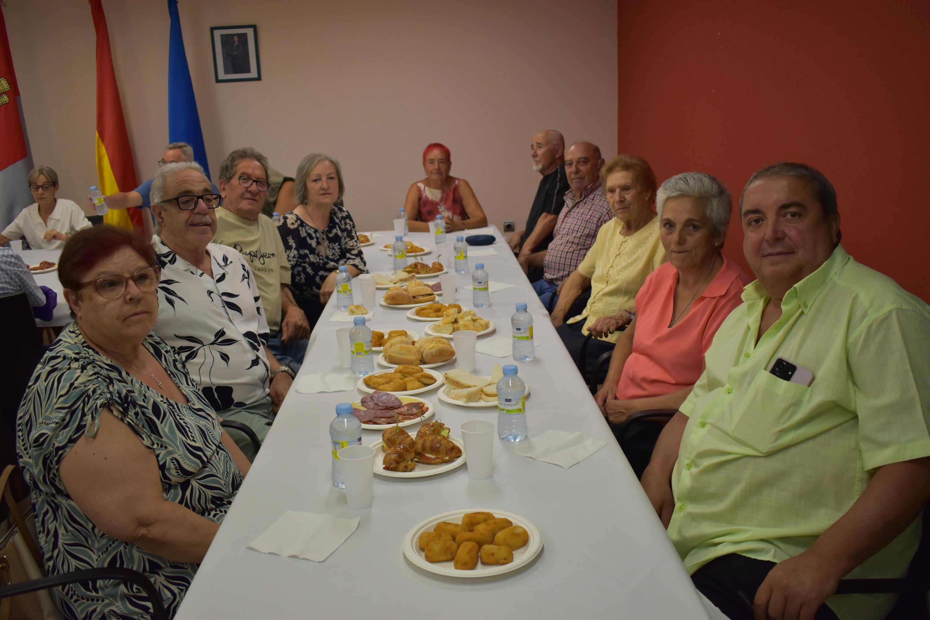 San Cristóbal de la Cuesta, volcado con sus mayores