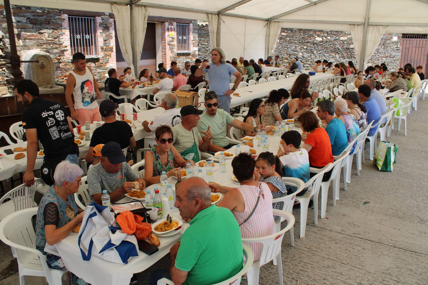 Salvatierra de Tormes disfruta de su comida festiva