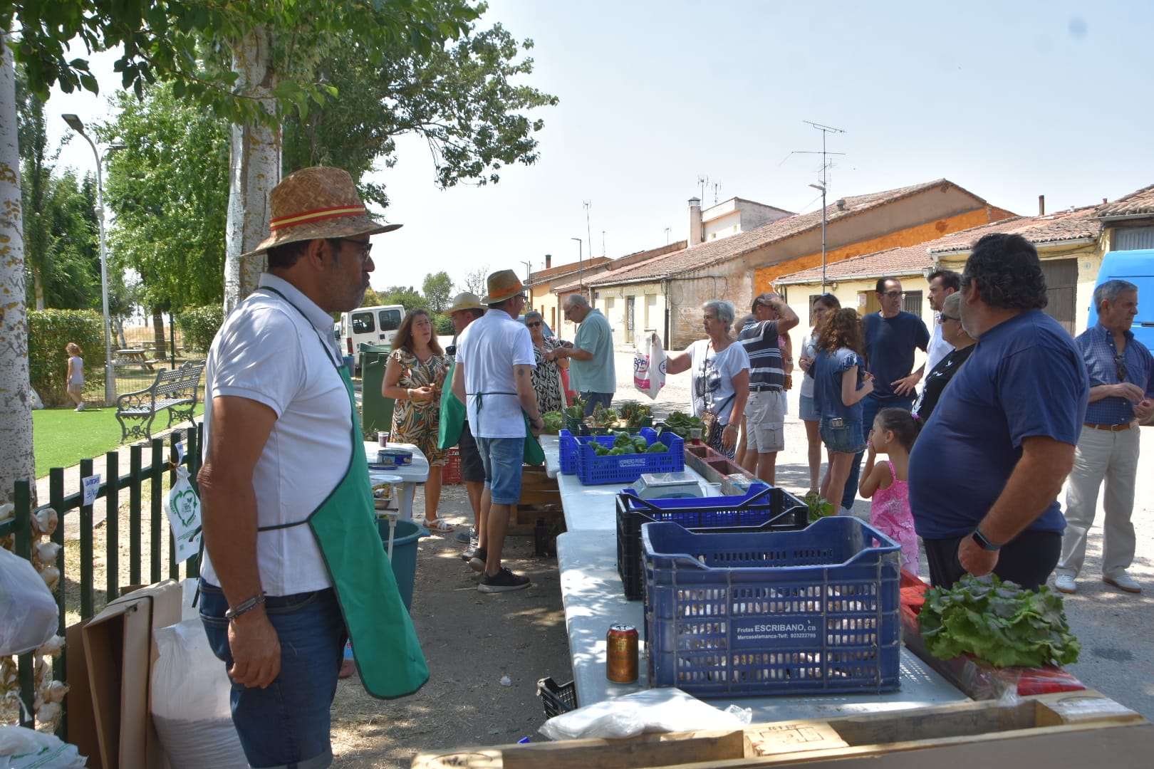 Sabor, artesanía y ambiente festivo en La Vellés