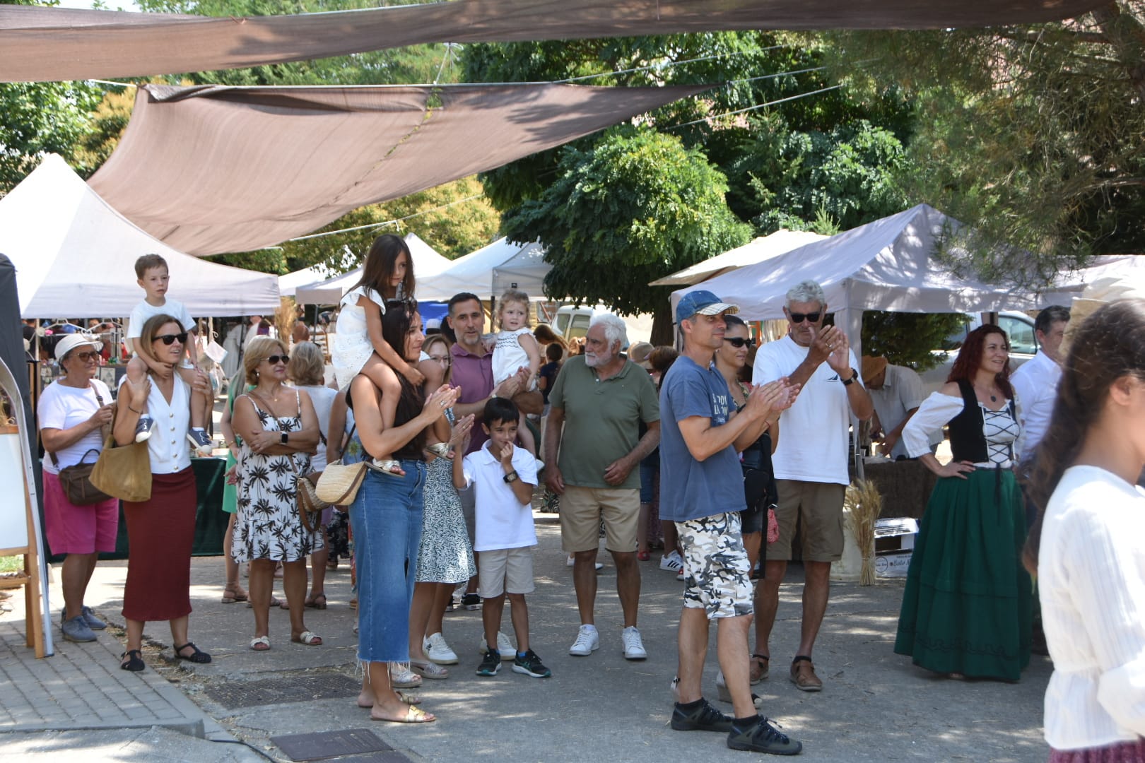 Miranda de Azán celebra su mercado más verde y creativo