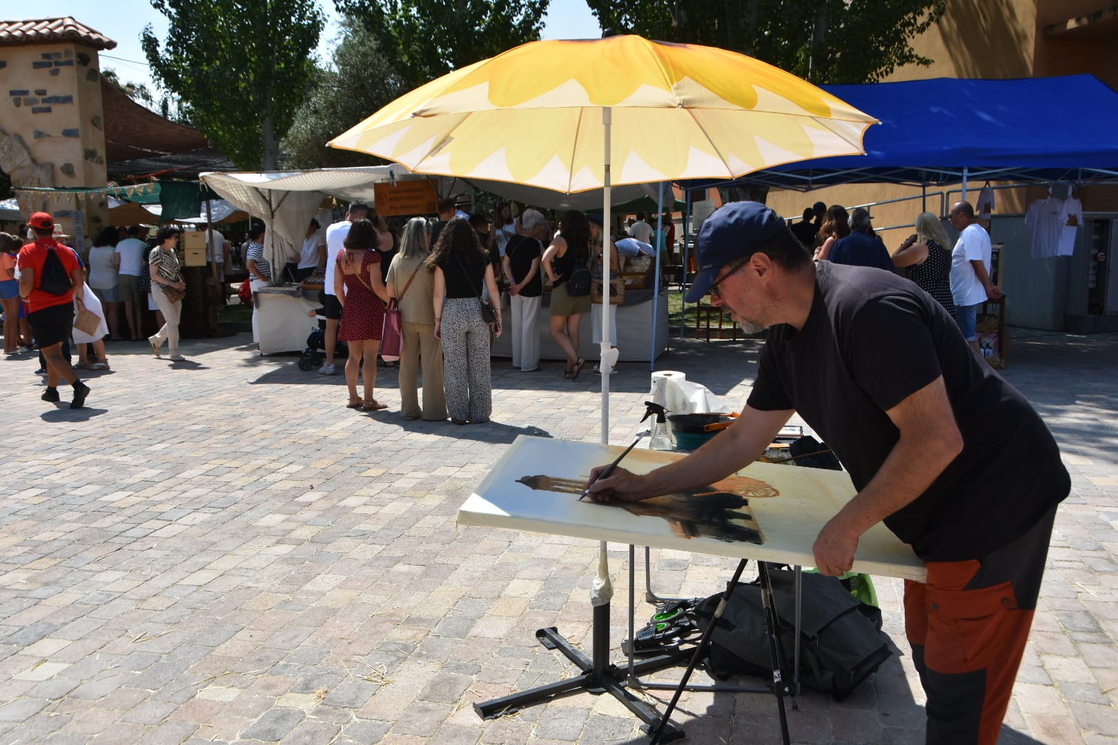 Miranda de Azán celebra su mercado más verde y creativo