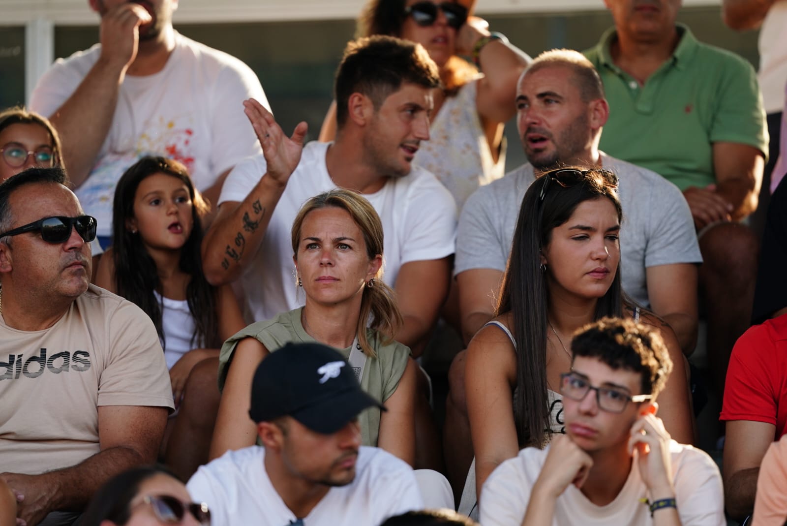 Llenazo y gran ambiente en el San Casto